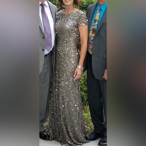 Gown - Picture 3 of 5